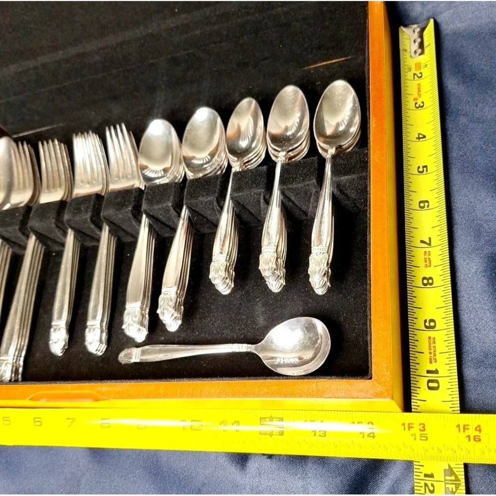 Holmes & Danish Princess Silverplate Flatware in Case 50‎ Pieces Wood Box